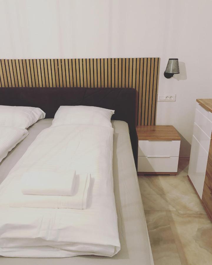 Alps Apartments كْرانْيِسكا غورا المظهر الخارجي الصورة